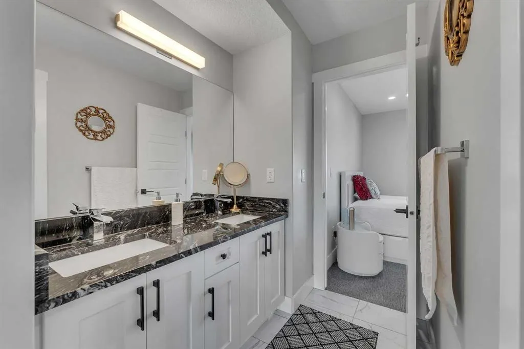 111 Kinniburgh Crescent