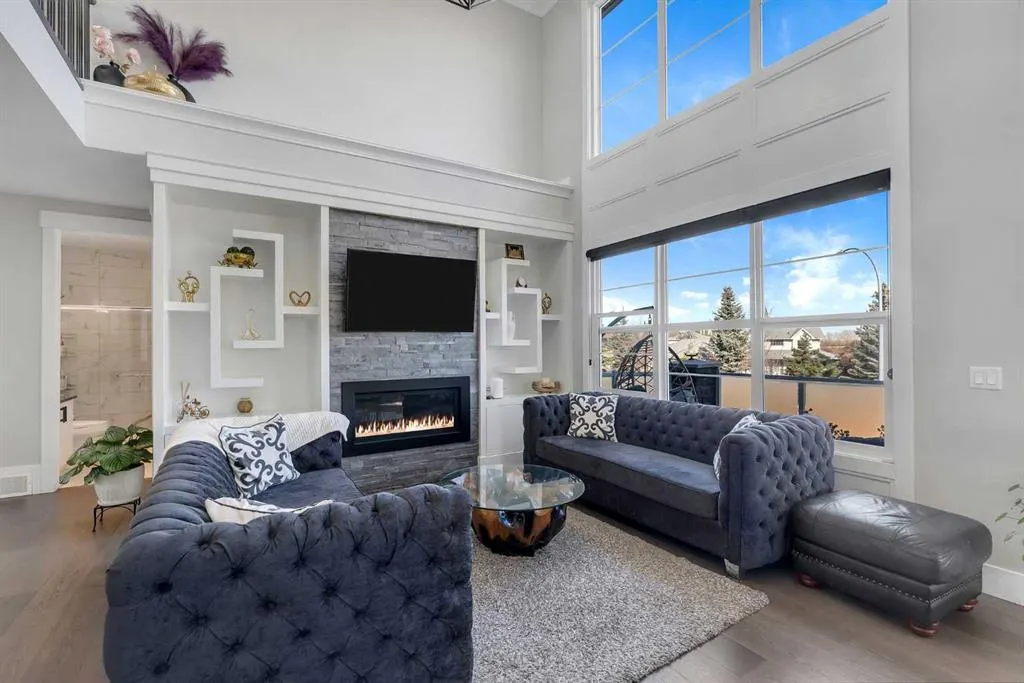 111 Kinniburgh Crescent