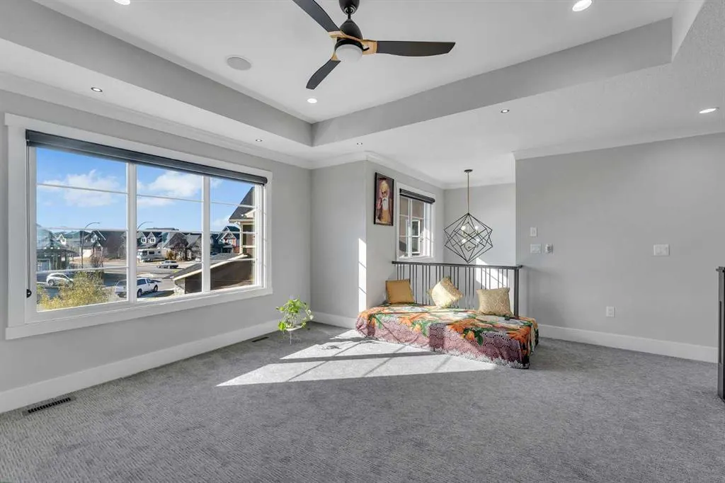 111 Kinniburgh Crescent