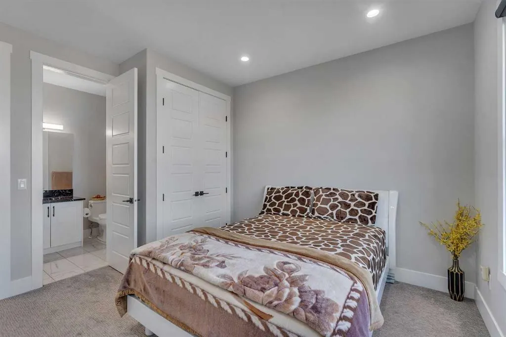 111 Kinniburgh Crescent