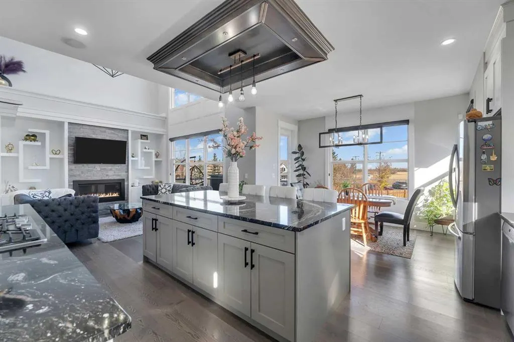 111 Kinniburgh Crescent