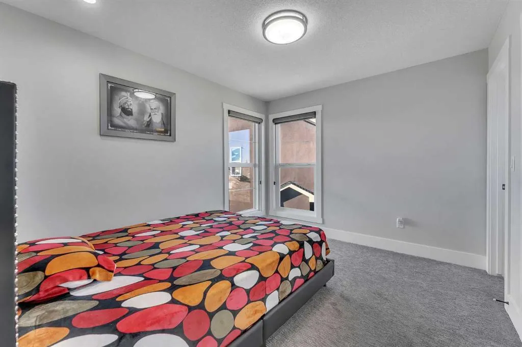 111 Kinniburgh Crescent