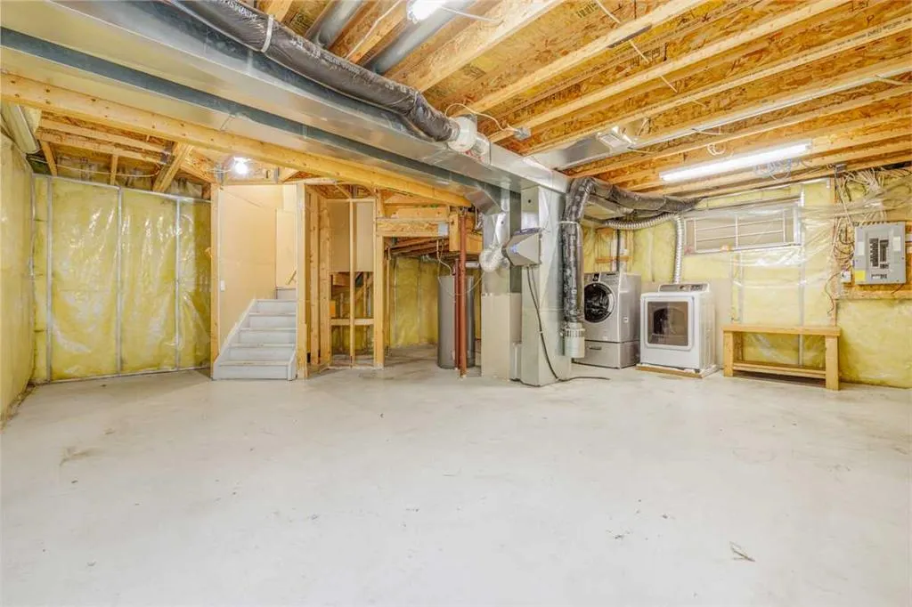 6013 Saddlehorn Drive NE