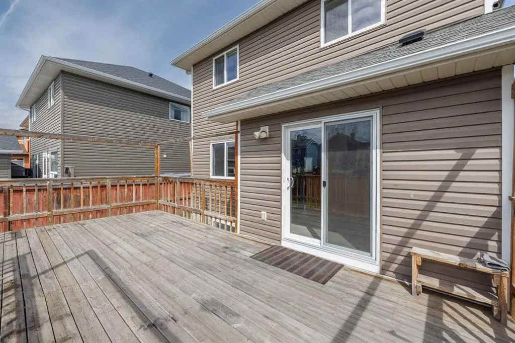 6013 Saddlehorn Drive NE