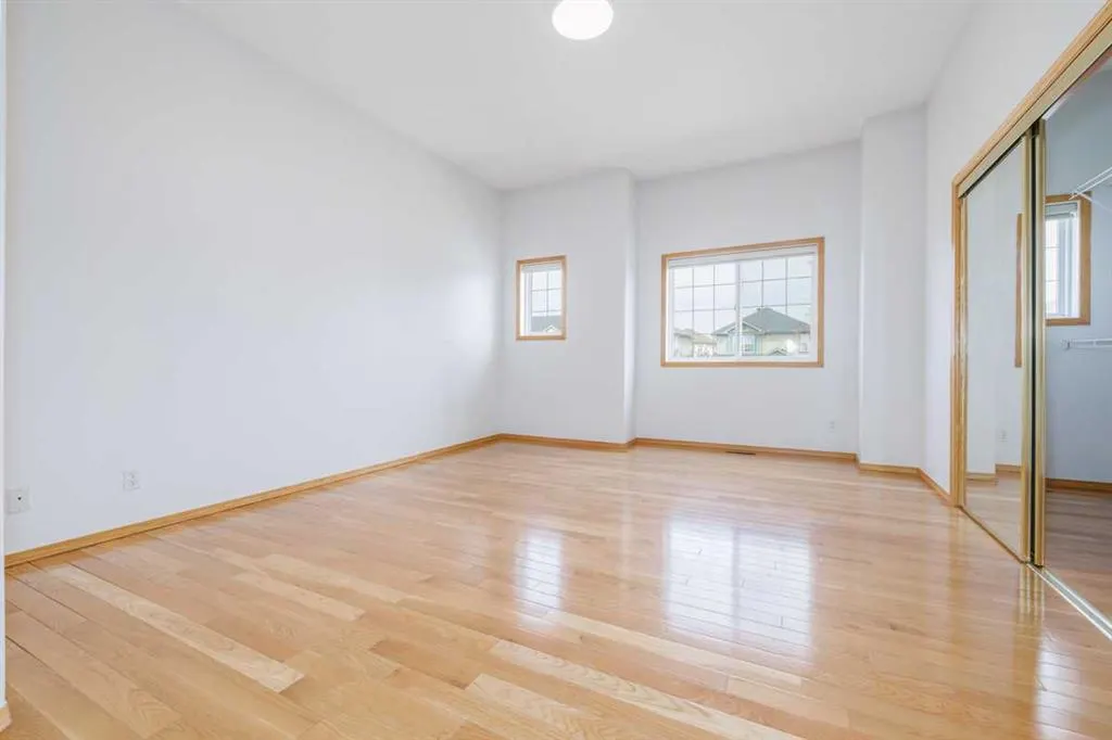 6013 Saddlehorn Drive NE