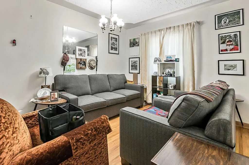 2731 Morley Trail NW