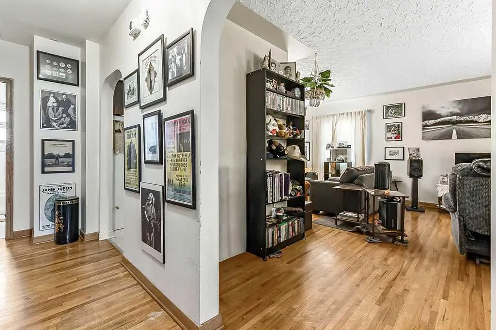 2731 Morley Trail NW