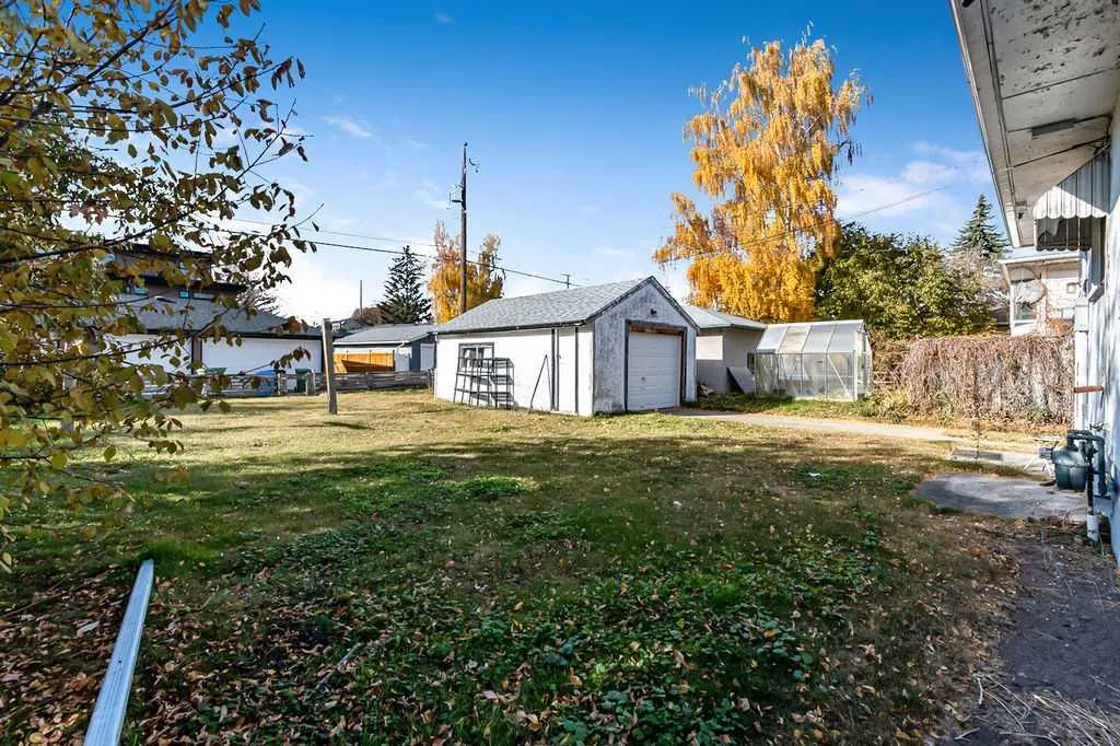 2731 Morley Trail NW