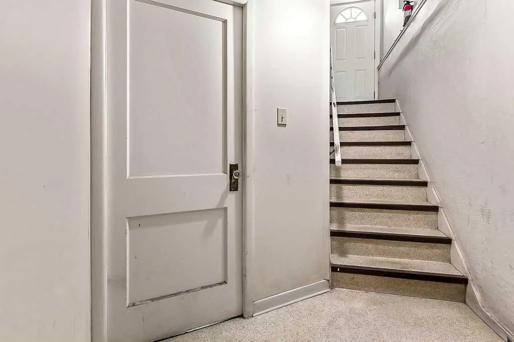 2731 Morley Trail NW