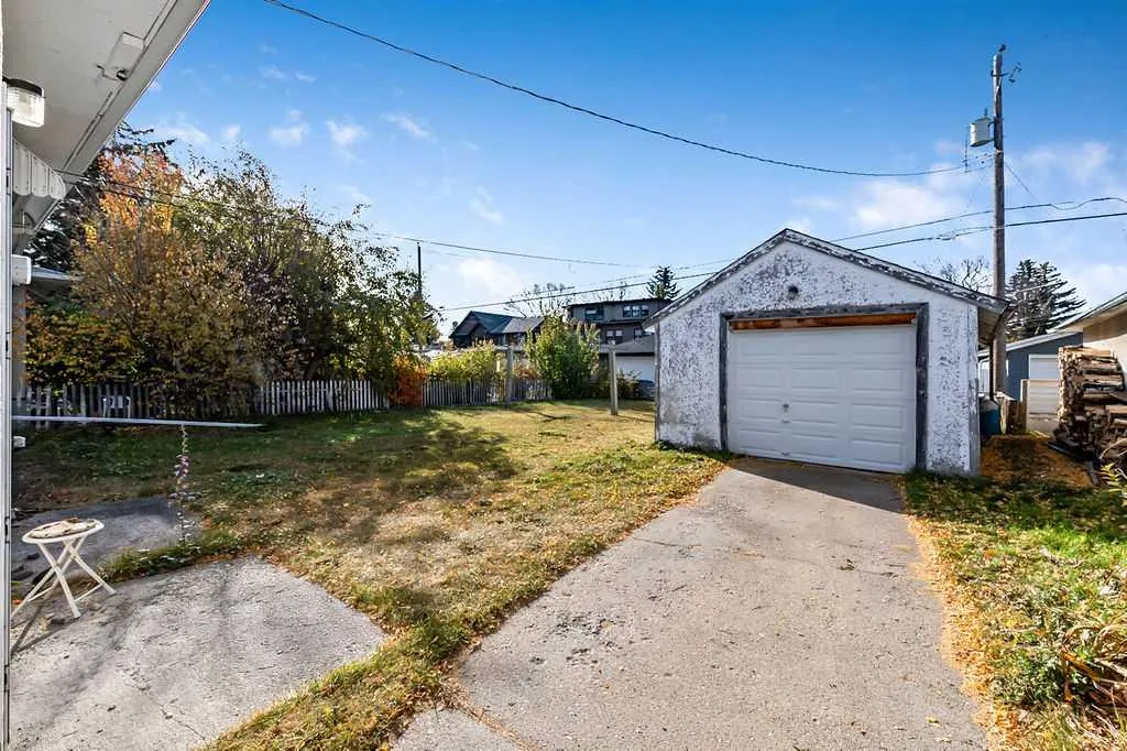 2731 Morley Trail NW