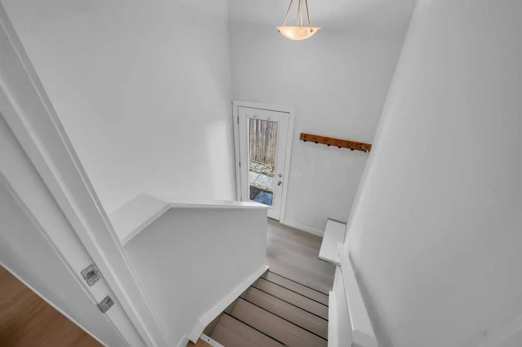 231 Saddlebrook Way NE