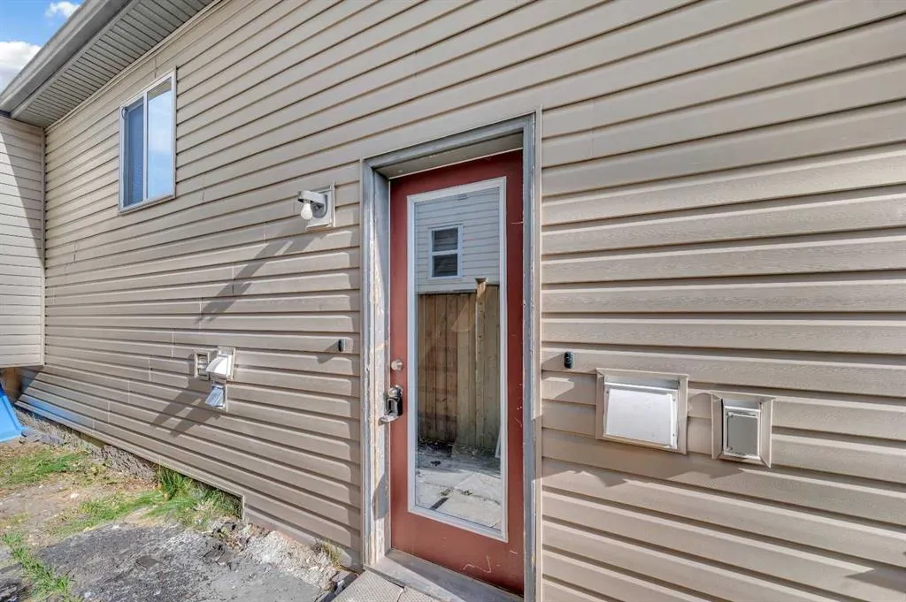 231 Saddlebrook Way NE