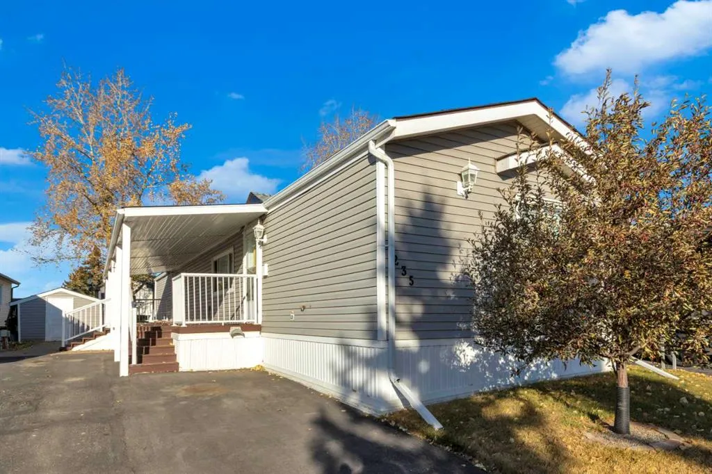 99 Arbour Lake Road NW, #235