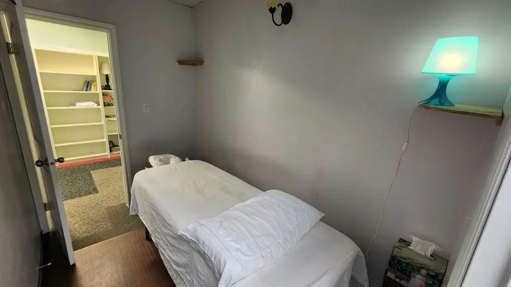 328 Centre Street SE, #218