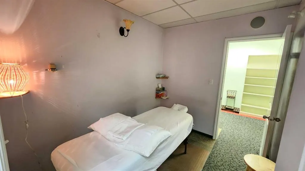 328 Centre Street SE, #218