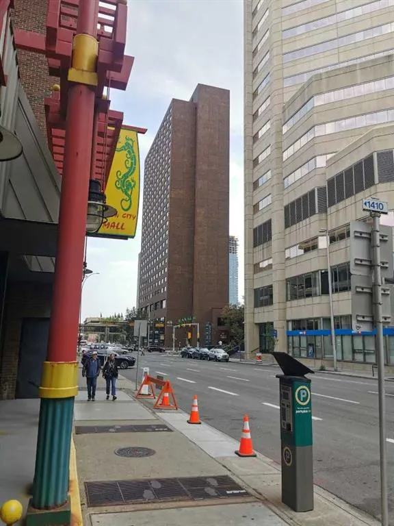 328 Centre Street SE, #218