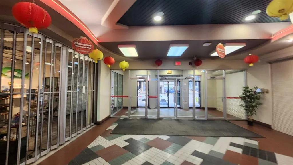 328 Centre Street SE, #218