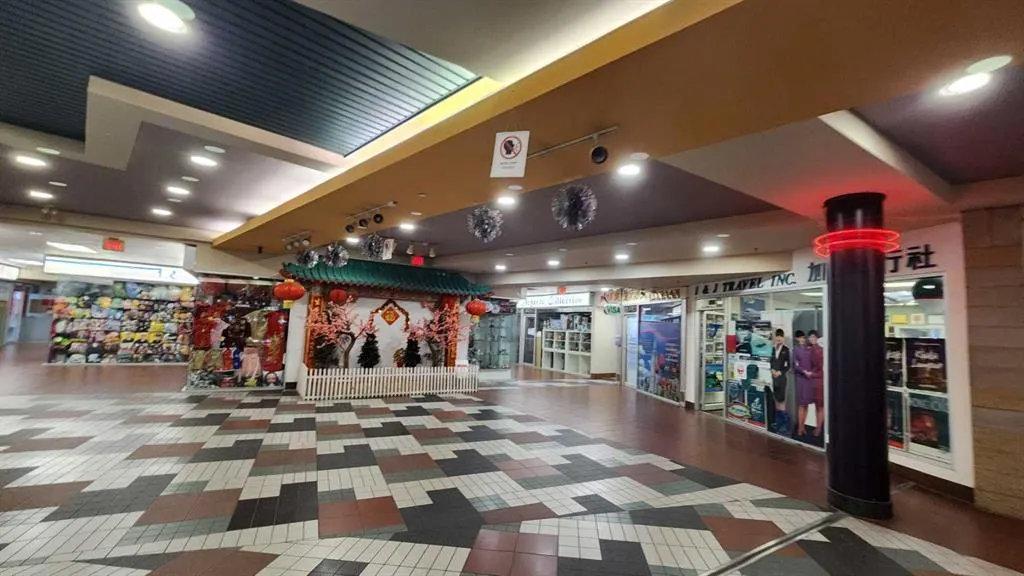 328 Centre Street SE, #218