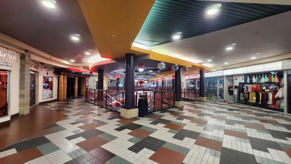 328 Centre Street SE, #218