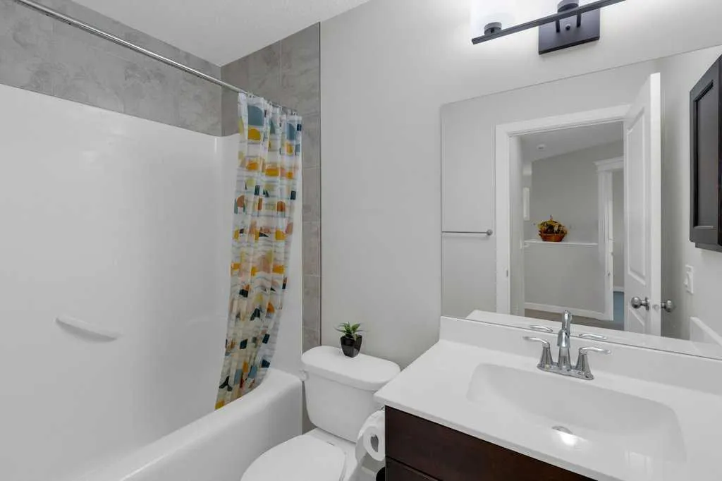 98 Evanscrest Terrace NW