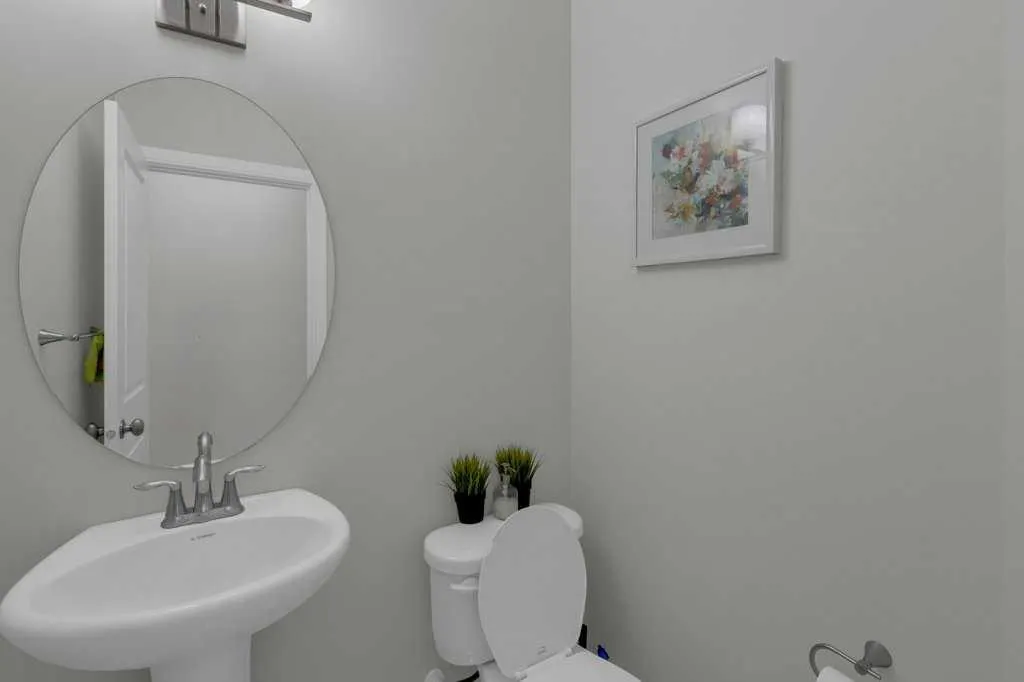 98 Evanscrest Terrace NW