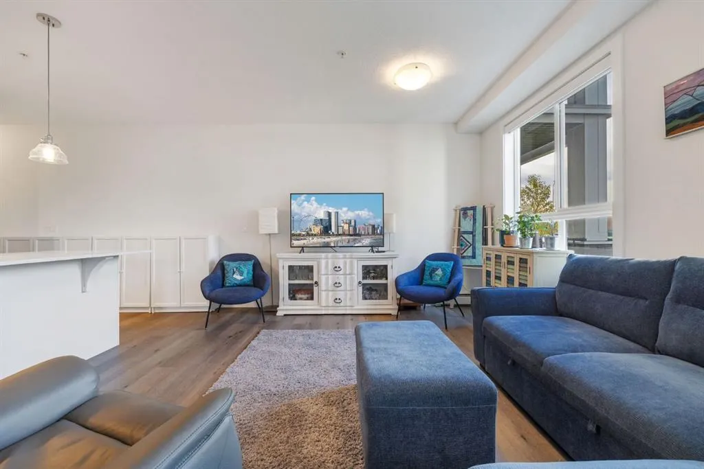 30 Walgrove SE, #117