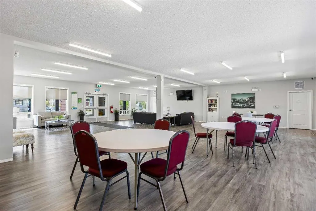 6220 17 Avenue SE, #364