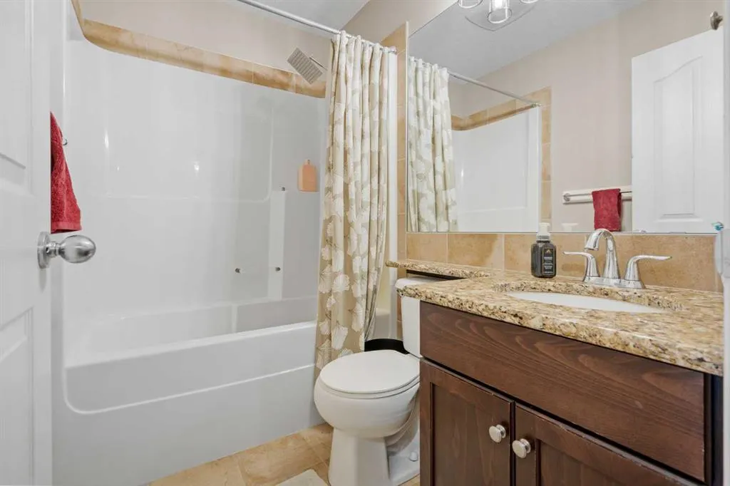 44 Auburn Sound Court SE