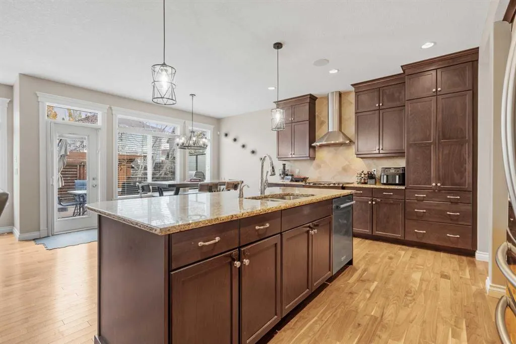 44 Auburn Sound Court SE