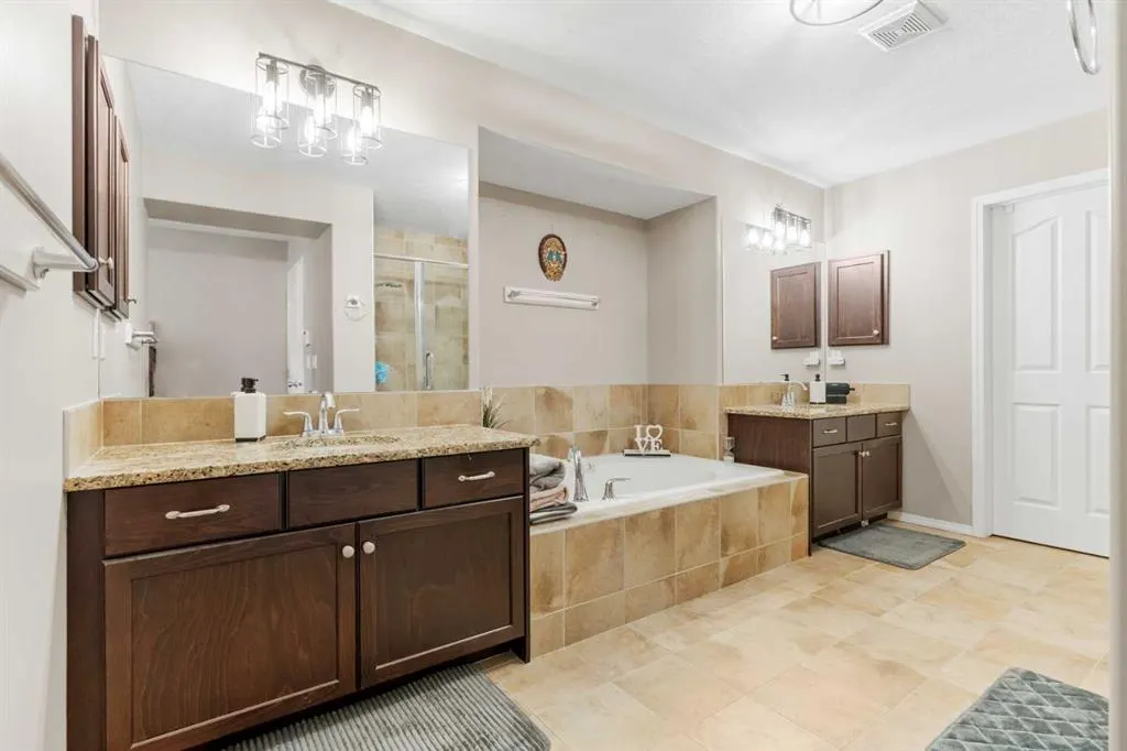 44 Auburn Sound Court SE