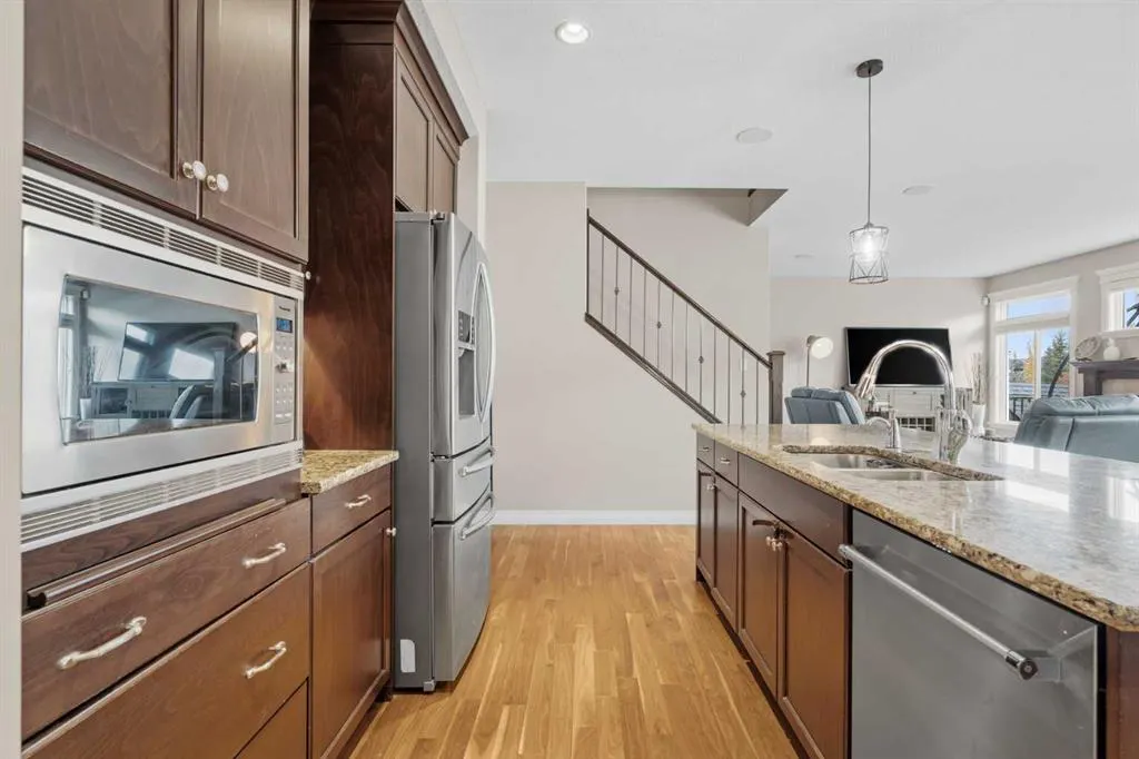 44 Auburn Sound Court SE