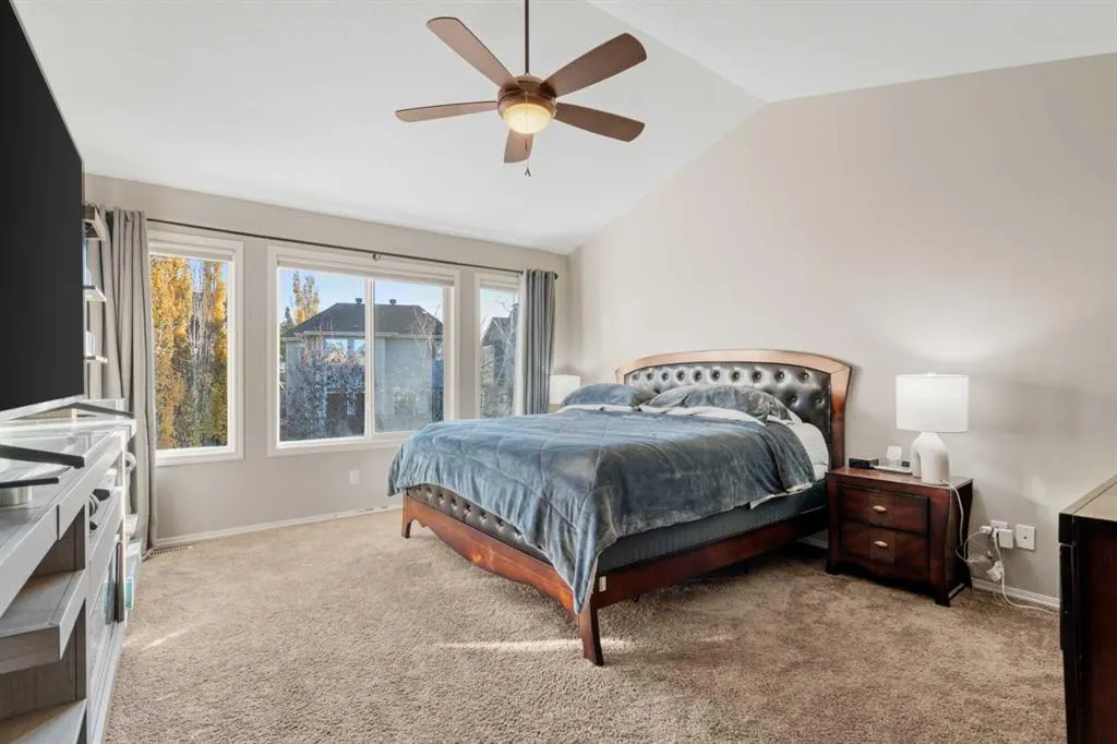 44 Auburn Sound Court SE