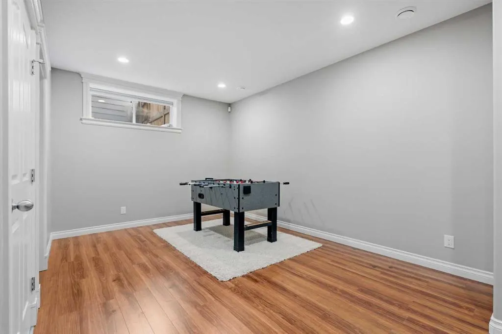 44 Auburn Sound Court SE
