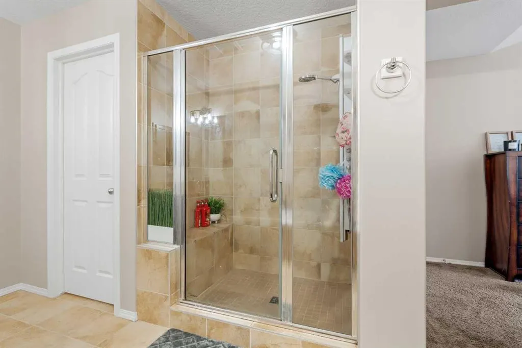 44 Auburn Sound Court SE