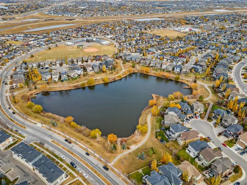 44 Auburn Sound Court SE