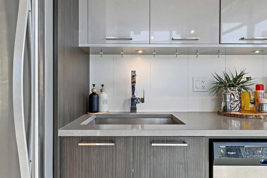 624 8 Avenue SE, #1108