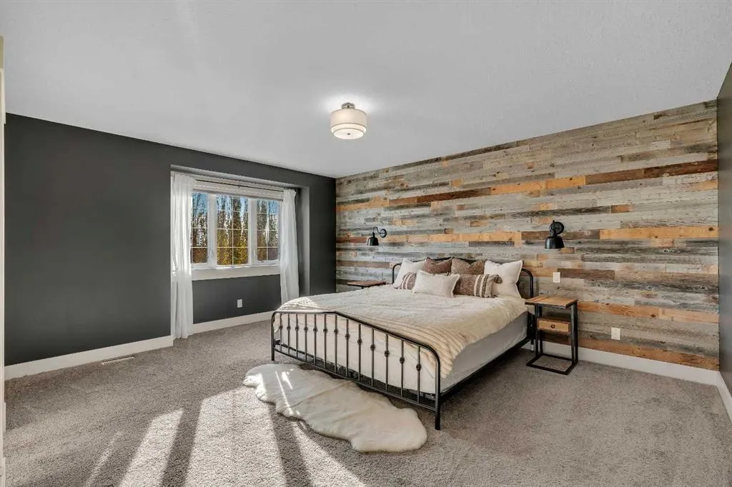 315 Crystal Green Close