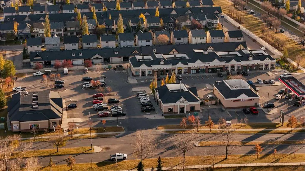 315 Crystal Green Close