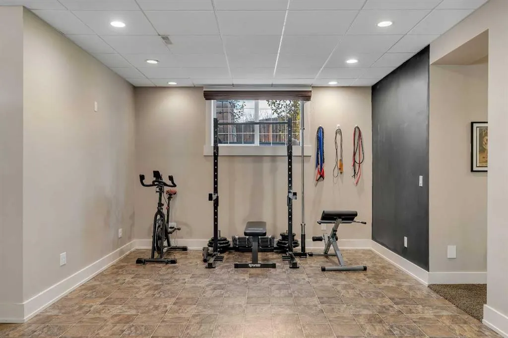 315 Crystal Green Close