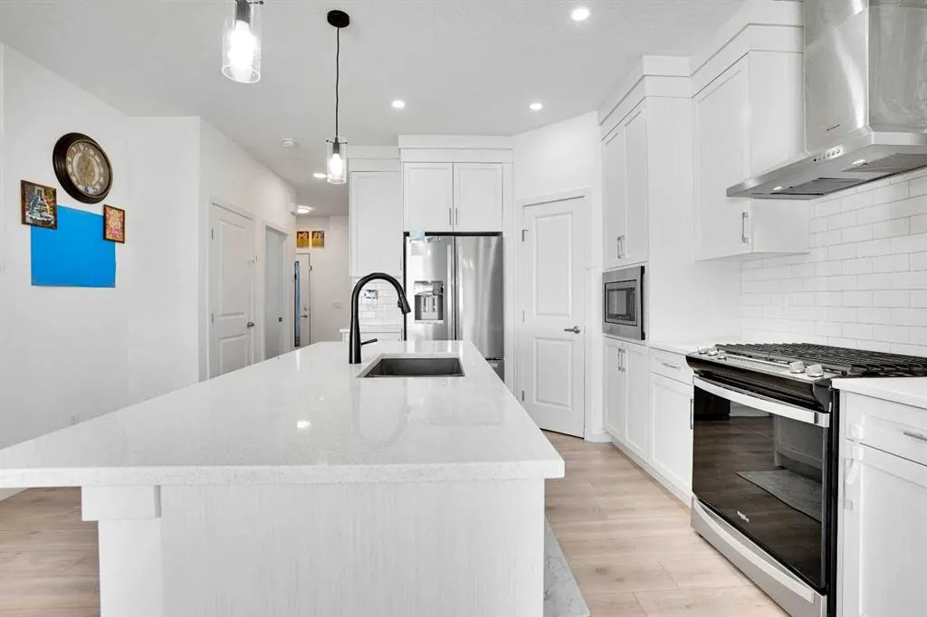 1517 Bayview Point SW