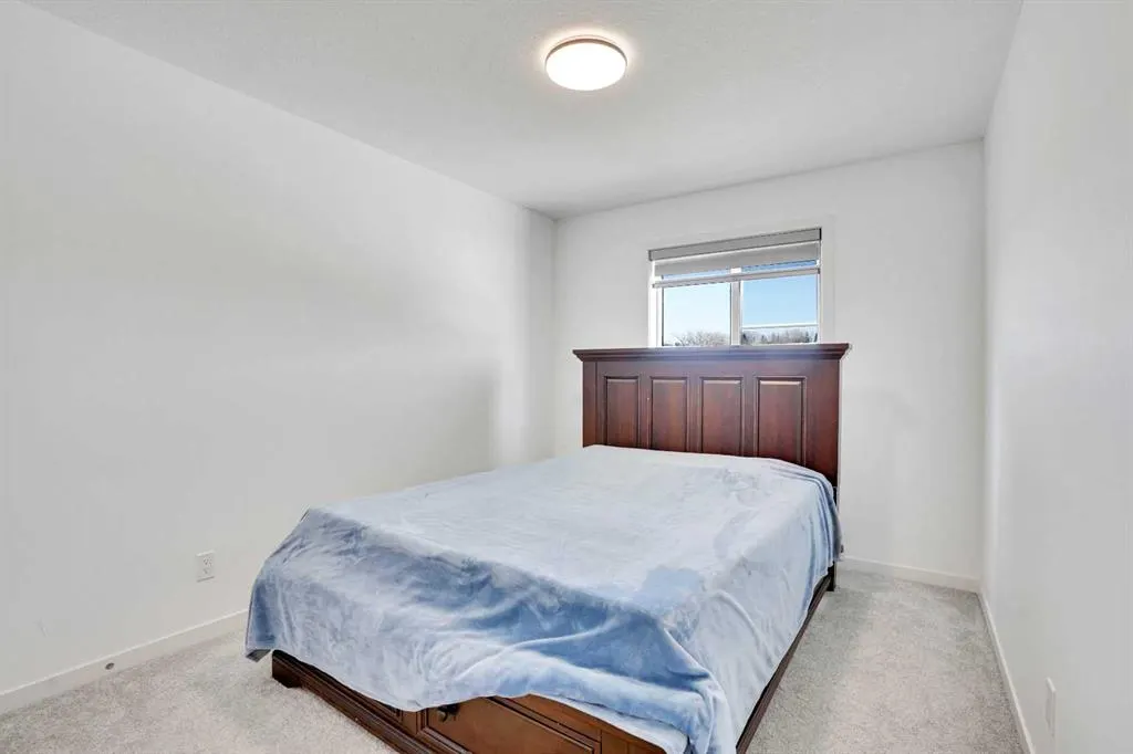 1517 Bayview Point SW