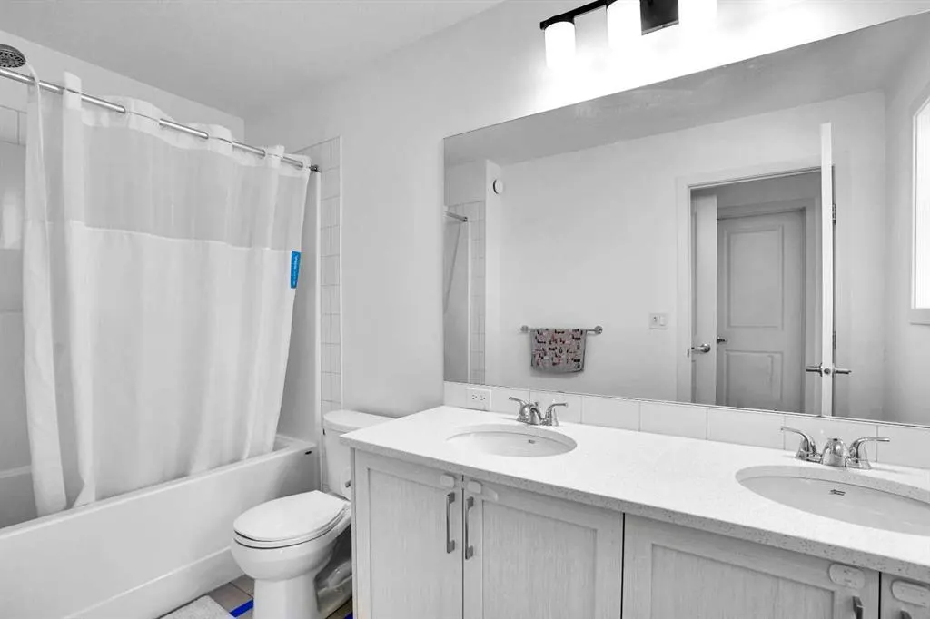 1517 Bayview Point SW