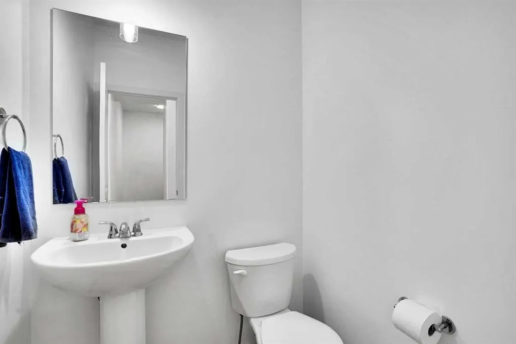 1517 Bayview Point SW