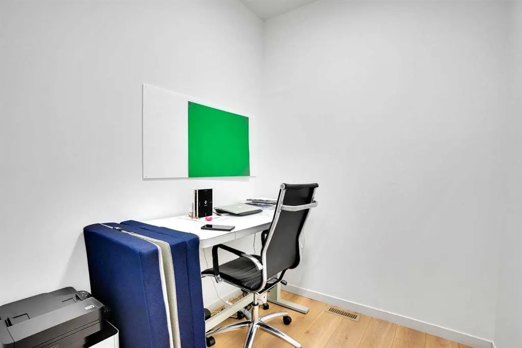 1517 Bayview Point SW