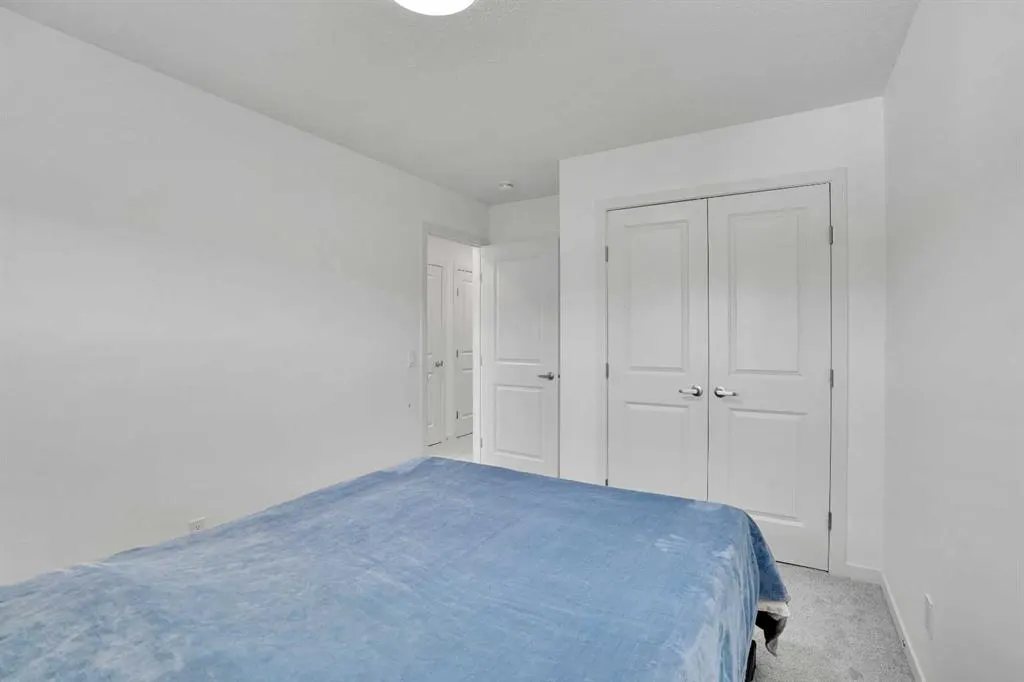 1517 Bayview Point SW