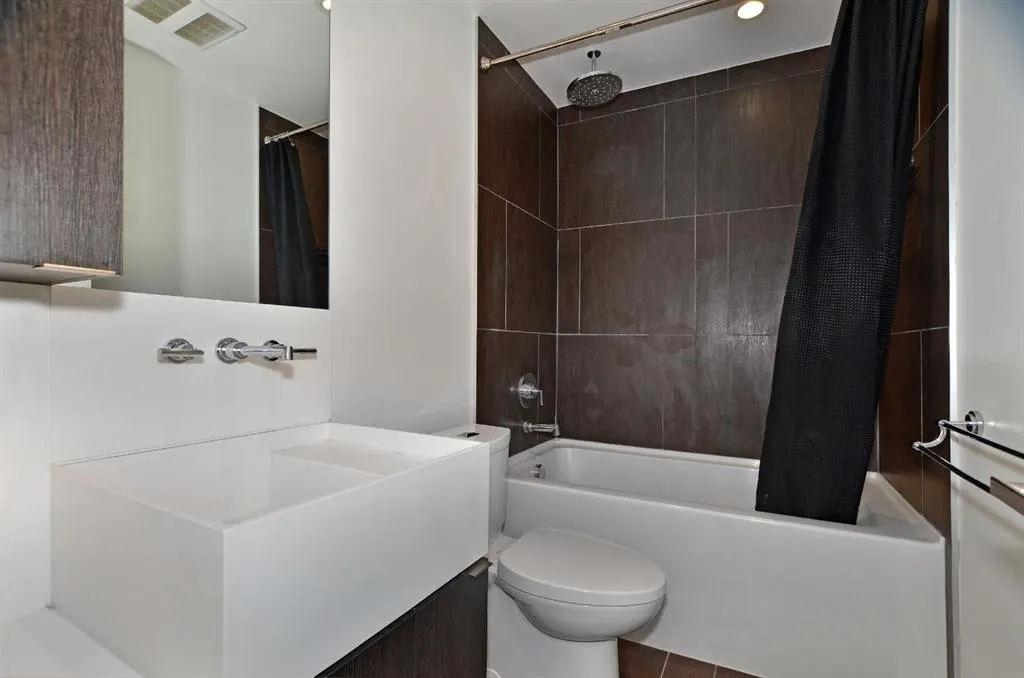 615 6 Avenue SE, #426