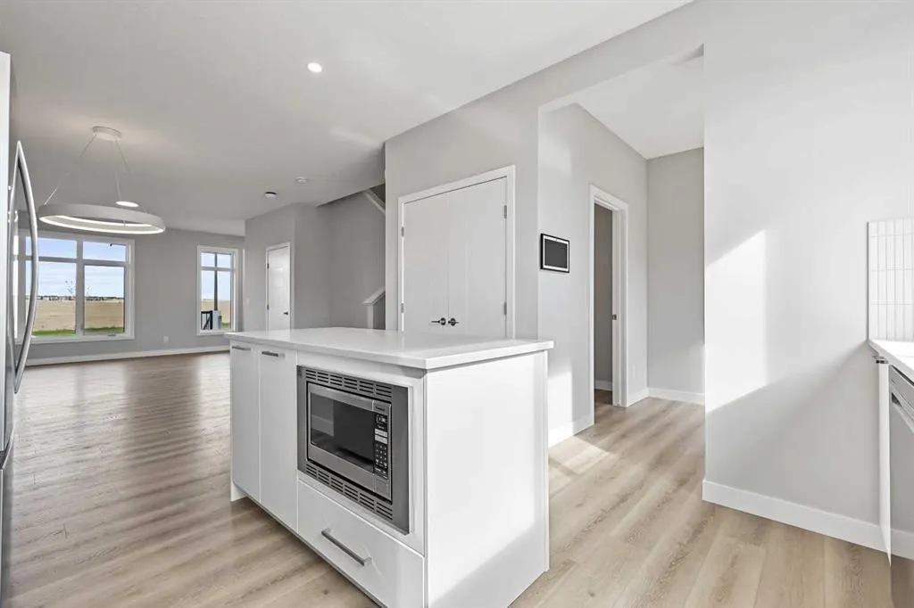 7019 Rangeview Avenue SE