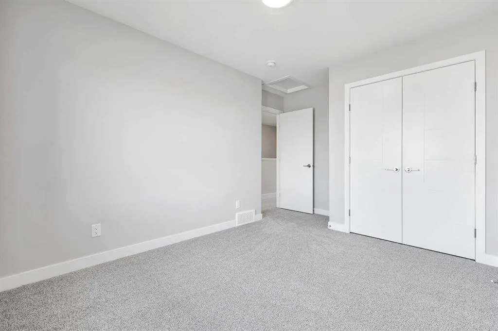 7019 Rangeview Avenue SE