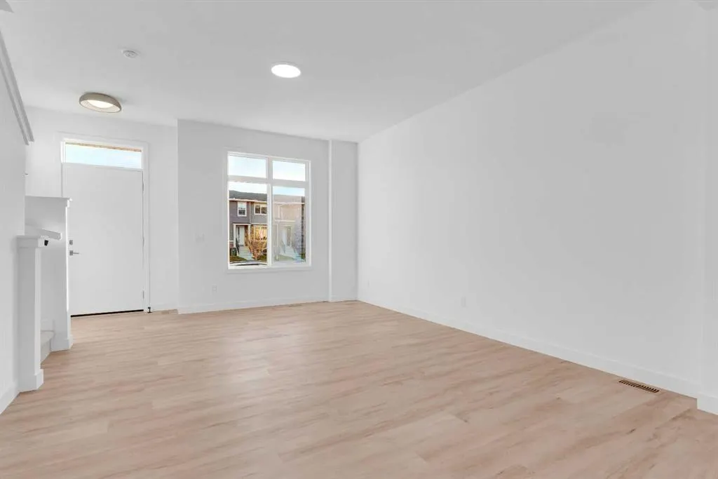 164 Cobblestone Gate SW