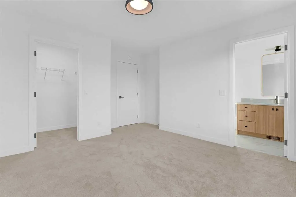 164 Cobblestone Gate SW